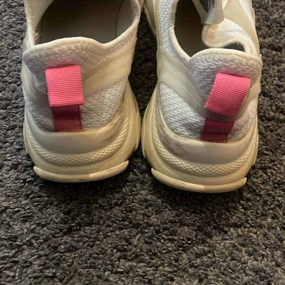 3/$15. Steve Madden sneakers 8 - Picture 2 of 8